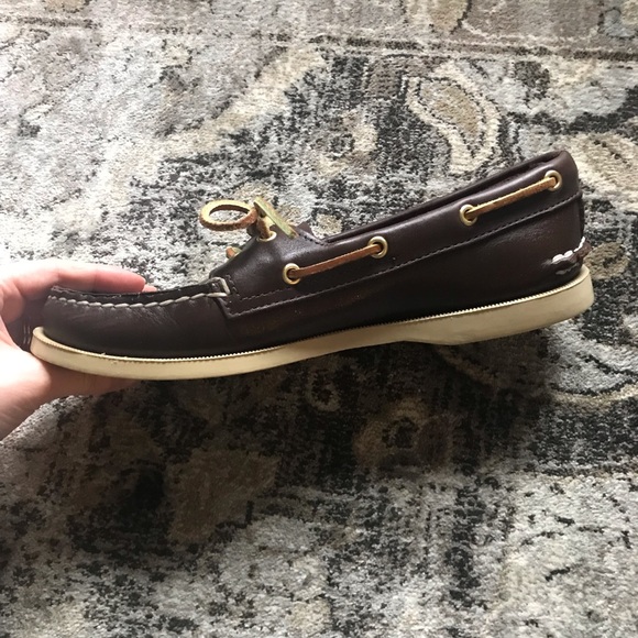 Brown Leather Sperry - Picture 4 of 9